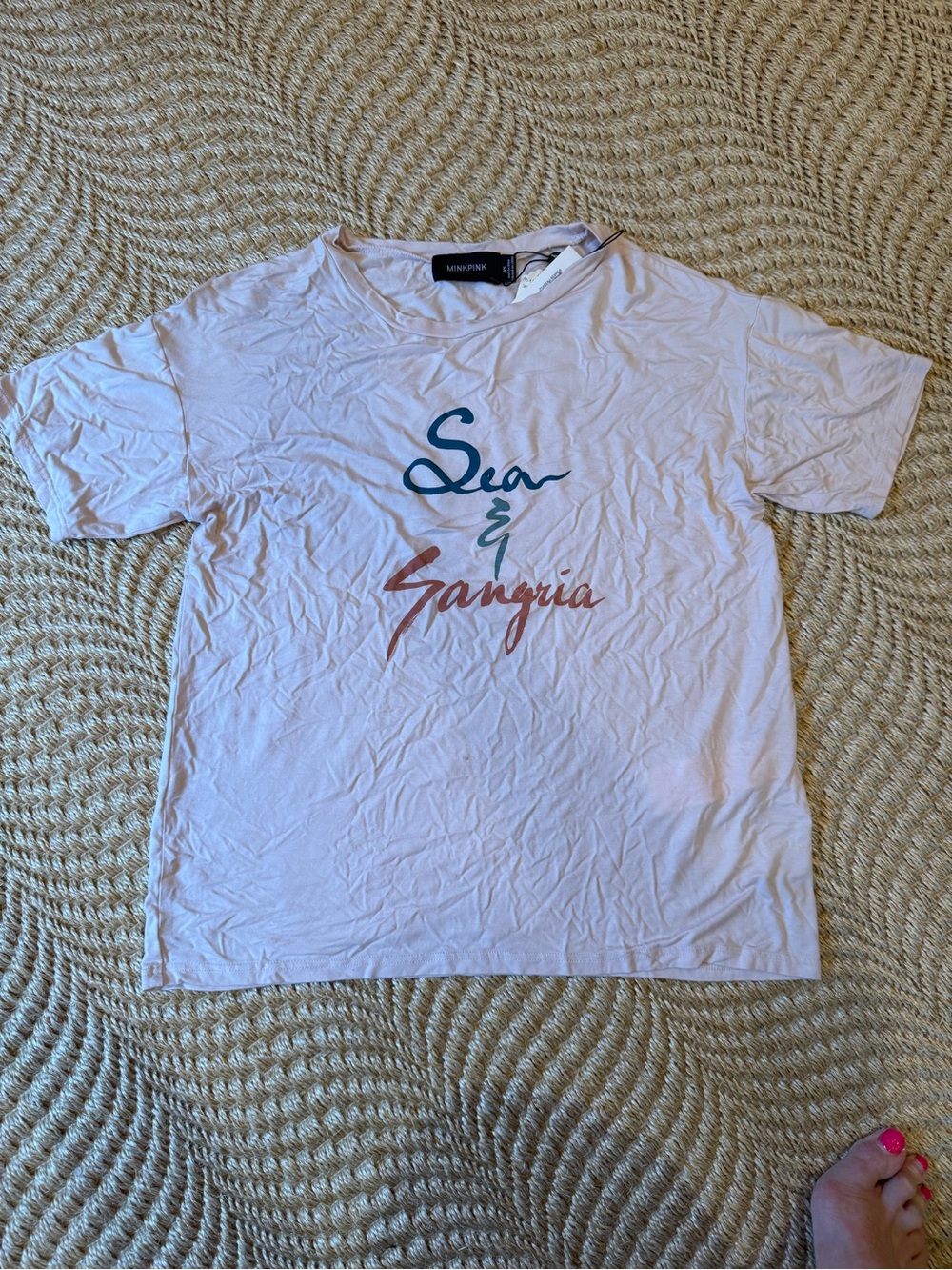 MINKPINK Light Pink 'Sea & Sangria' Graphic Short Sleeve Tee